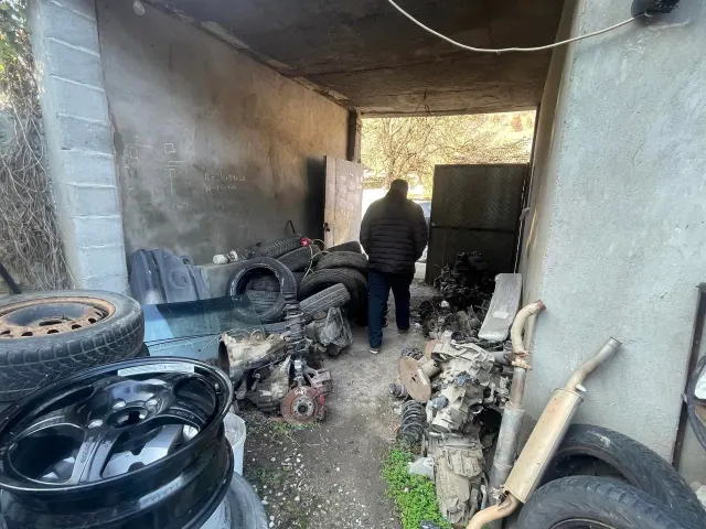 Salavage Yard - Opaka - thumbnail 3