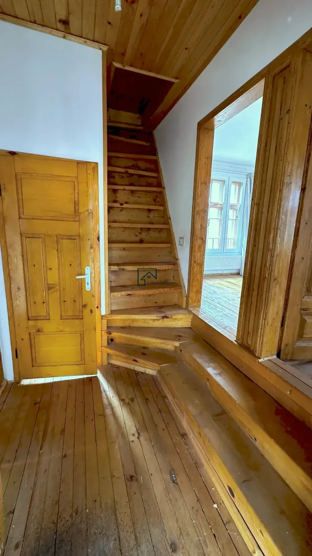 Corner Tower House - Lesicheri - thumbnail 13