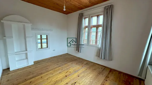 Corner Tower House - Lesicheri - thumbnail 26