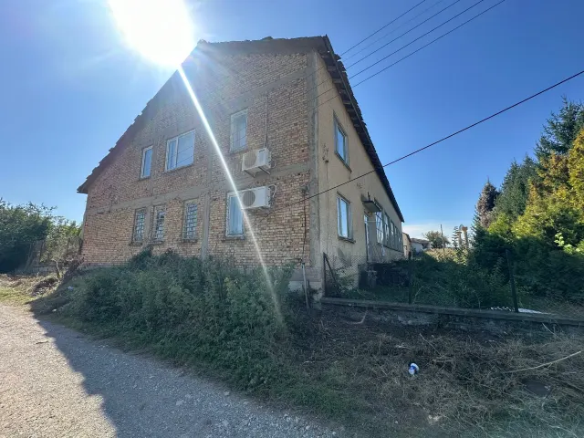 The House & Massive Warehouse - Lomtsi - thumbnail 6