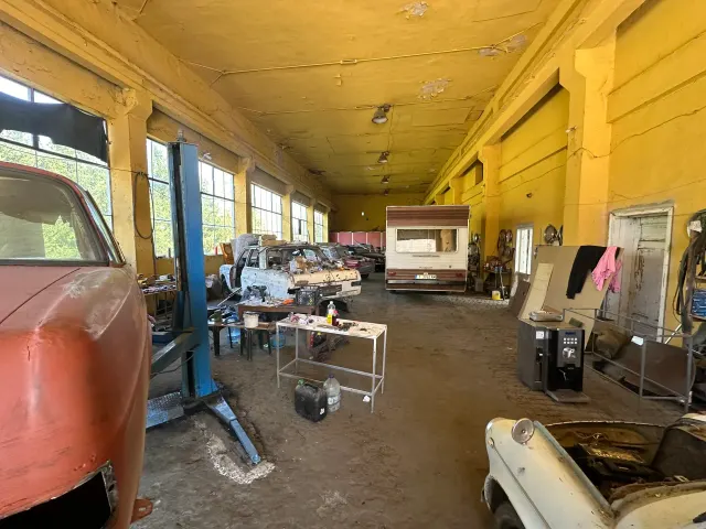 The House & Massive Warehouse - Lomtsi - thumbnail 20