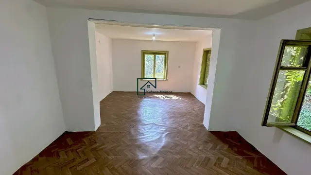 Woodland Edge Cottage - Sadina - thumbnail 10