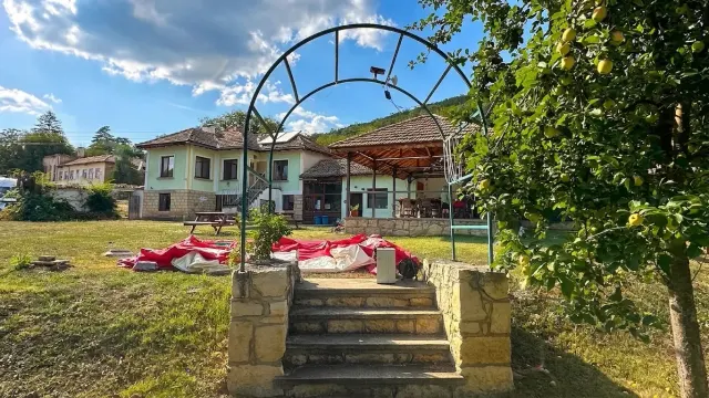 Lisi Vrah Campsite & Houses - thumbnail 2