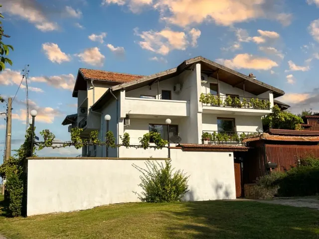 Hillside Mansion - Pushevo - thumbnail 49