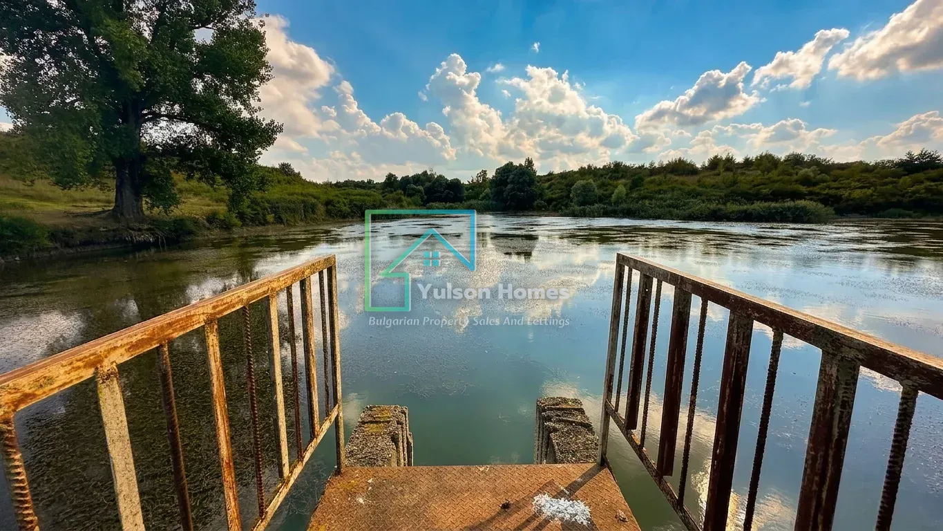 Lakeside Cottage & Fishing Lakes - photo 1