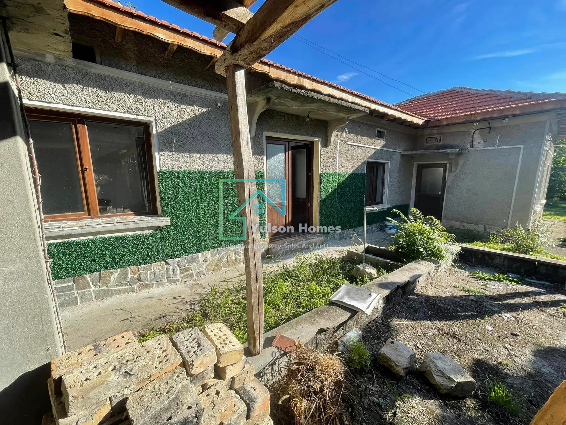 Renovated End of Village House - Sadina - photo 1