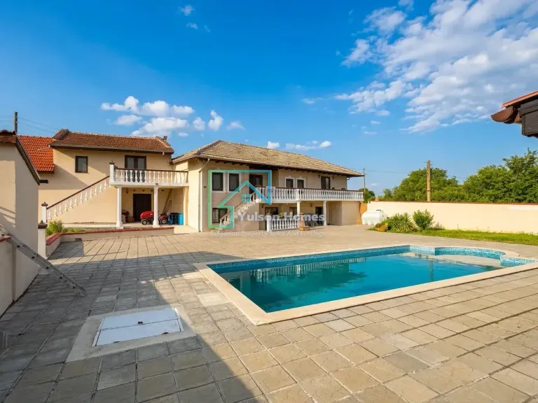 Dolphin House - Strahilovo - thumbnail 4
