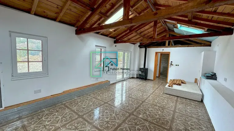Corner Tower House - Lesicheri - thumbnail 10