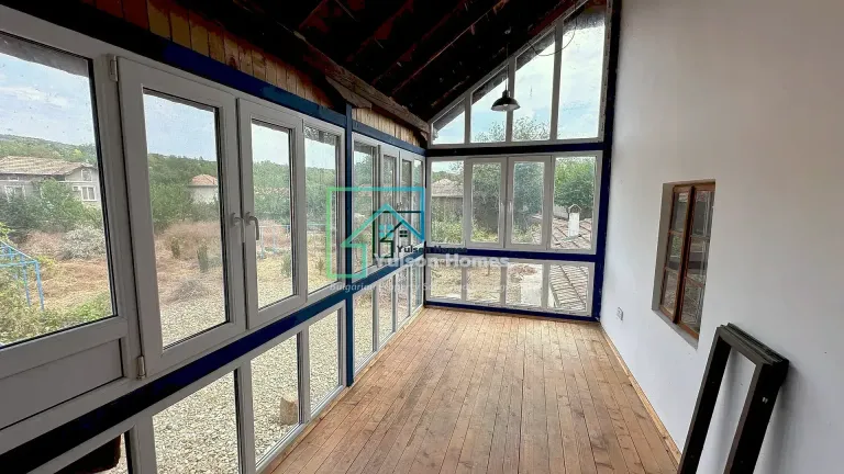 Corner Tower House - Lesicheri - thumbnail 25