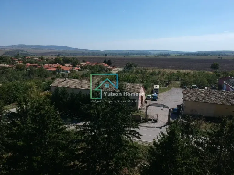 The House & Massive Warehouse - Lomtsi - thumbnail 2