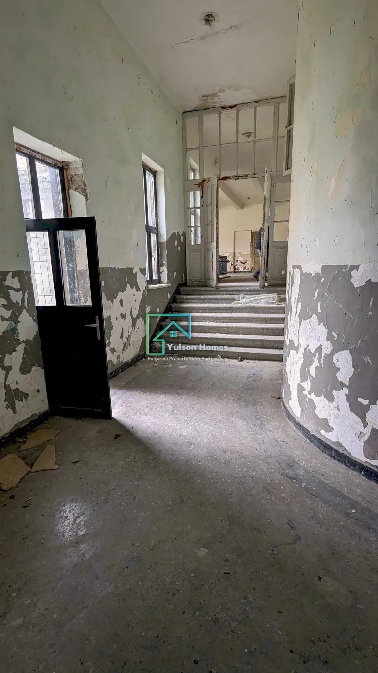 The Old School & Apartments - Kostandenets - thumbnail 16