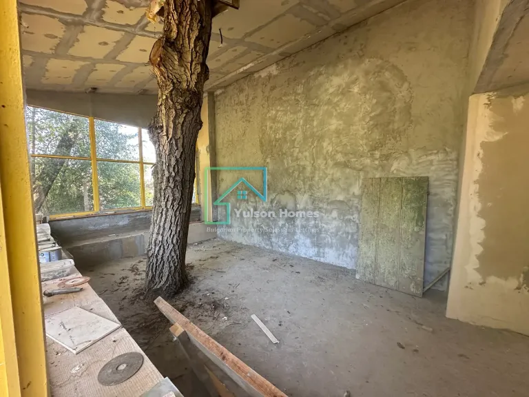 Smalltown Estate - Lomtsi - thumbnail 17