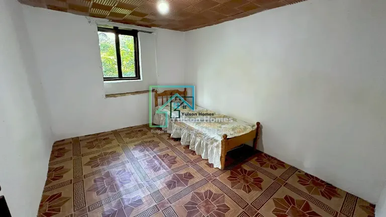 Woodland Edge Cottage - Sadina - thumbnail 4