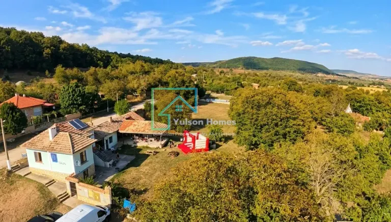 Lisi Vrah Campsite & Houses in Lisi Vrah, 8 bedrooms property