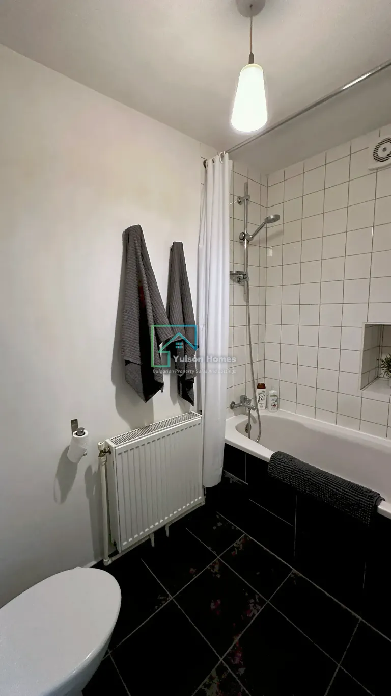 Angel House - Slomer - thumbnail 12