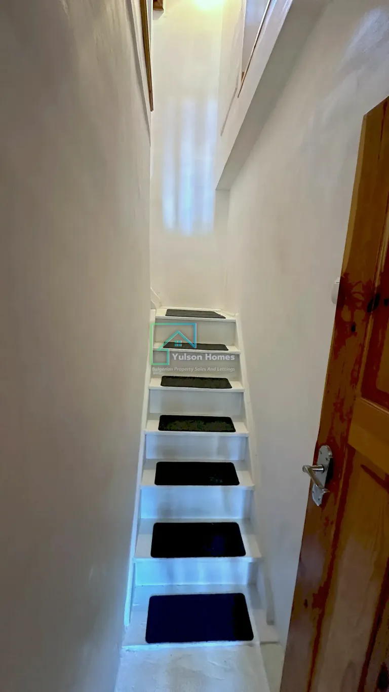 Angel House - Slomer - thumbnail 13