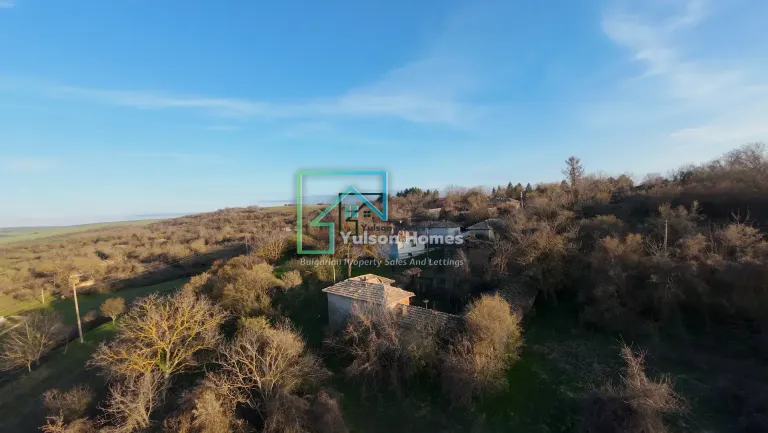 Canyon House - Tsar Asen - thumbnail 1
