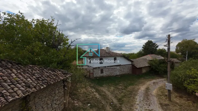 Country Cottage - Berkovski - thumbnail 2