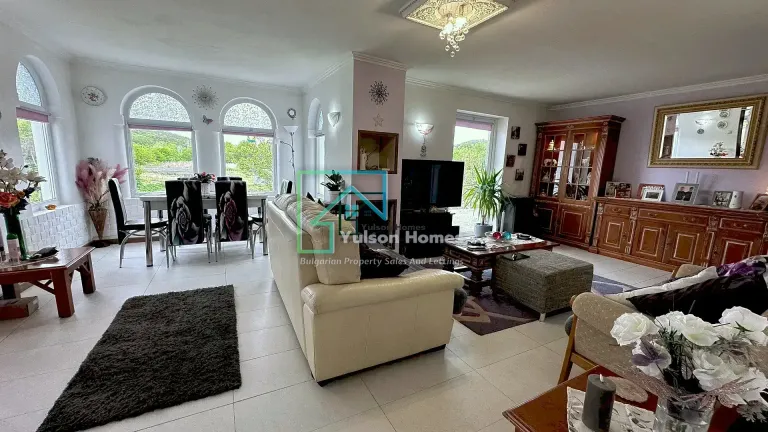 Rainbow House - Popina - thumbnail 2