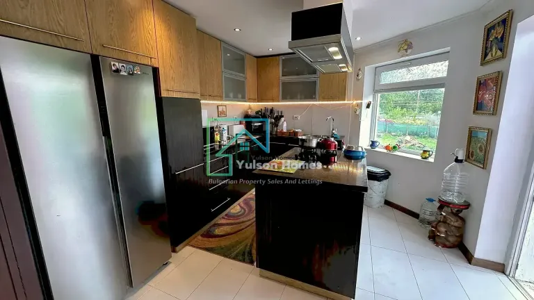 Rainbow House - Popina - thumbnail 8
