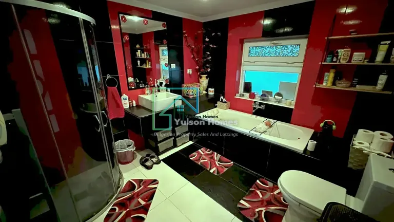 Rainbow House - Popina - thumbnail 10