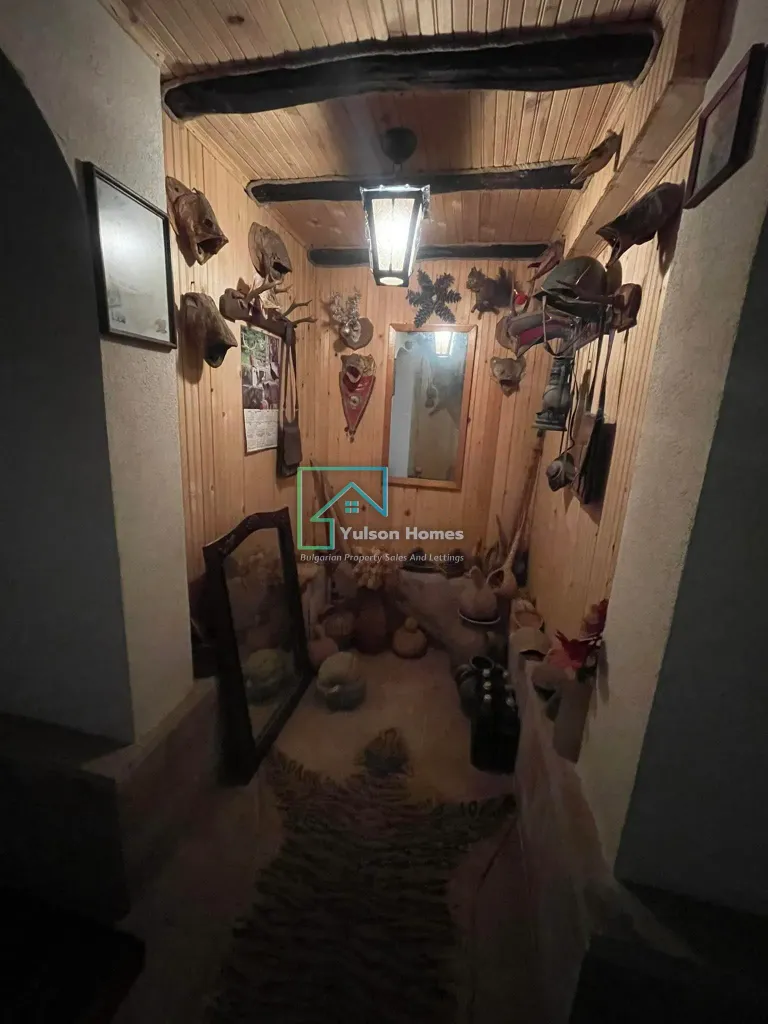 Grand Tavern Lodge - Voditsa - thumbnail 6