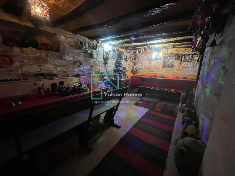 Grand Tavern Lodge - Voditsa - thumbnail 11