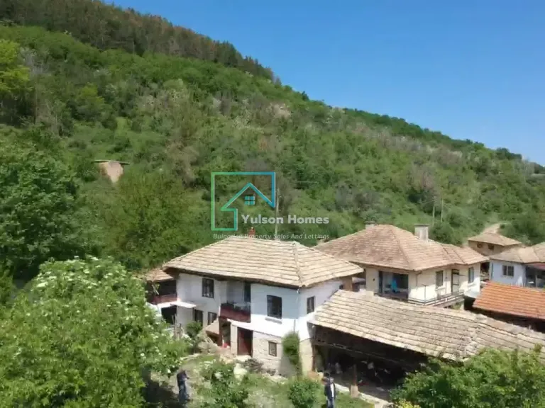 Raven Lodge - Opaka - thumbnail 1