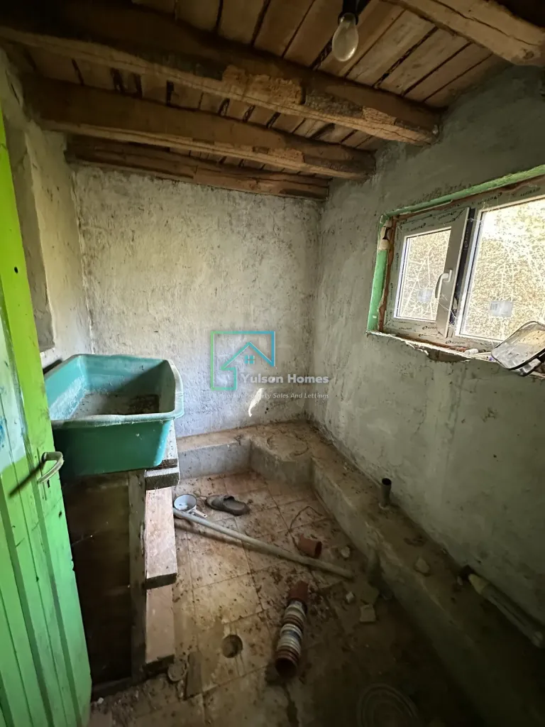 Shrubbery House - Tsar Asen - thumbnail 5