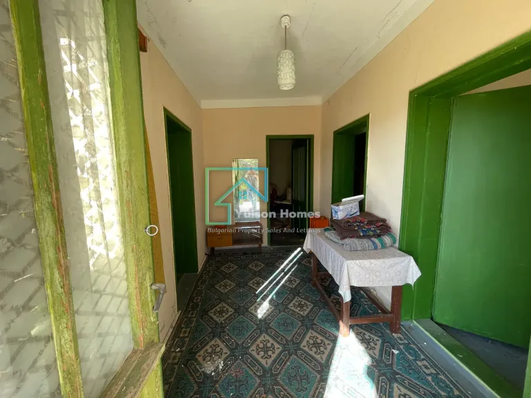Kingsview - Sadina - thumbnail 3