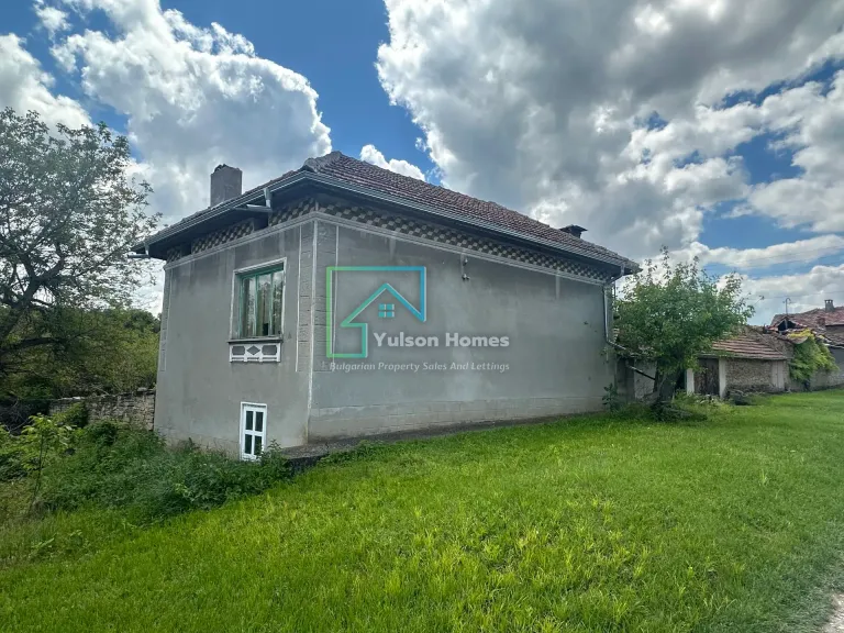 Walnut House - Gorna Lipnitsa - thumbnail 2