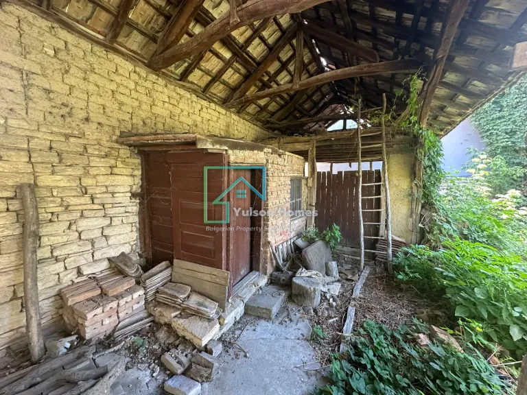 Cartwheel House - Lom Cherkovna - thumbnail 3