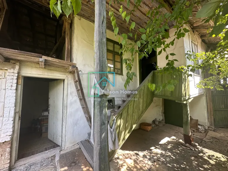 Cartwheel House - Lom Cherkovna - thumbnail 5