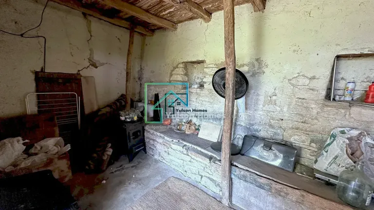 Toadstool House - Lom Cherkovna - thumbnail 21