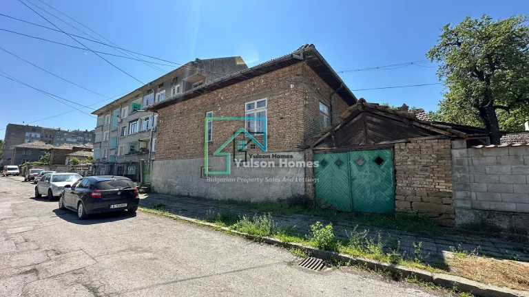 Vili’s Town House - Popovo - thumbnail 1