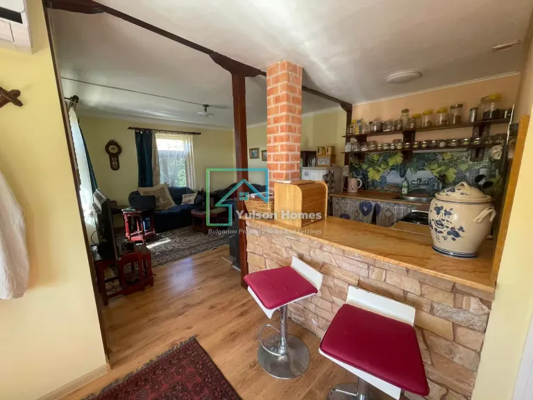 Lola’s House - Palamartsa - thumbnail 2